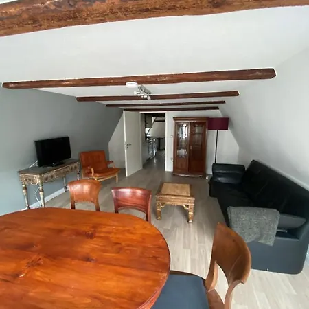 Klara Apartment *